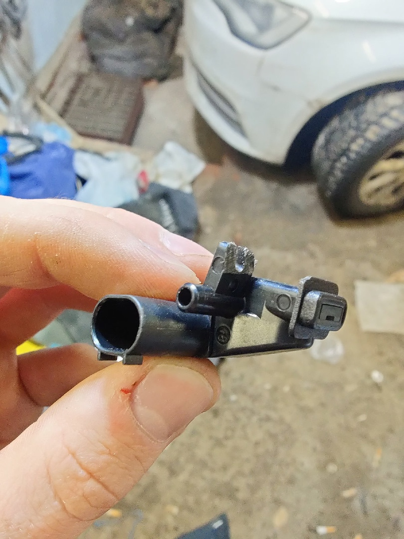 #18 Веерные форсунки стеклоомывателя — Audi A3 Sportback (8VA), 1,4 л ...