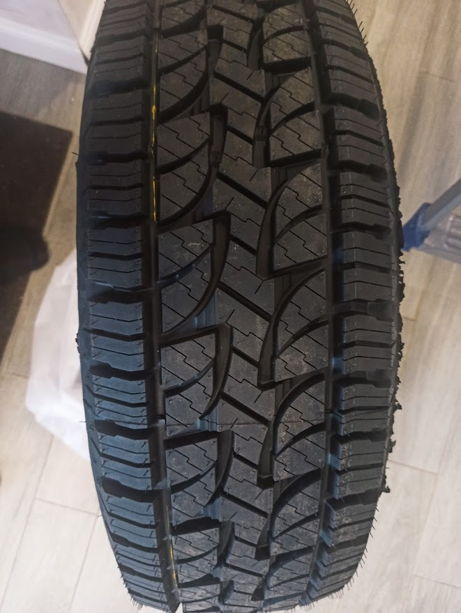 Contyre Cross Road 215/65 R16 — Renault Scenic RX4, 2 л, 2002 года ...