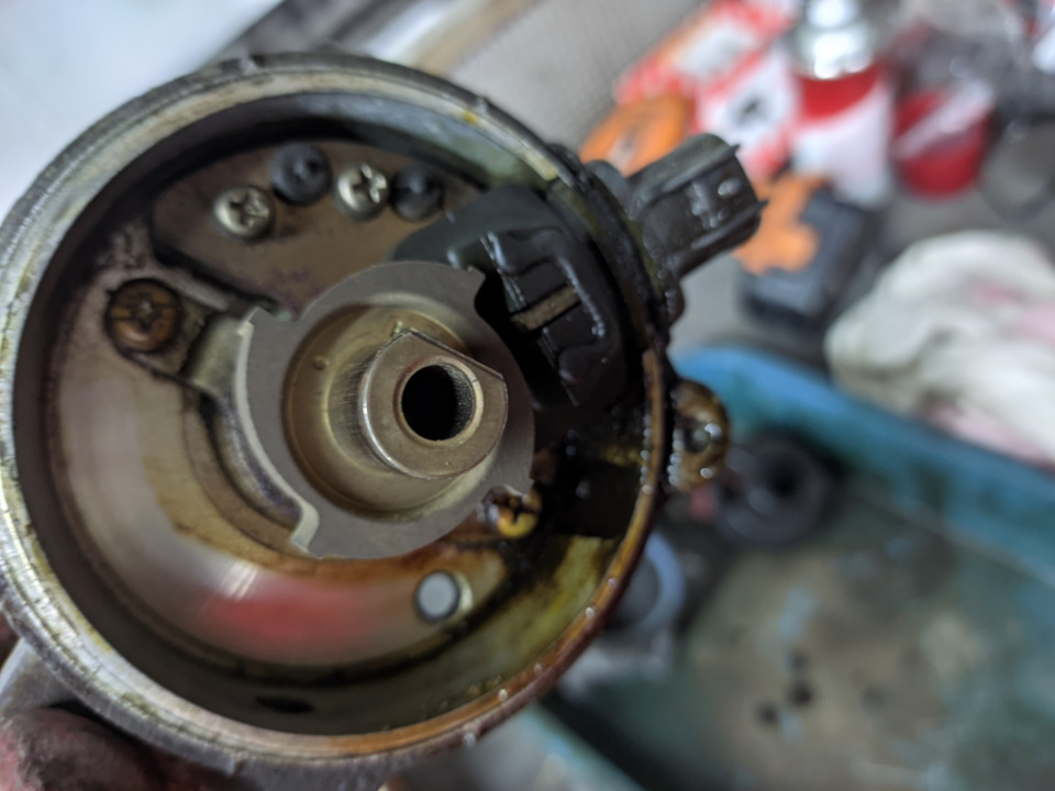 Замена сальника трамблера — Toyota Vista (30), 2 л, 1992 года | своими ...