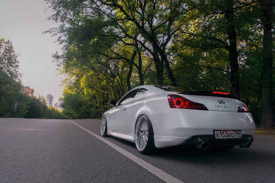 Infiniti g37 Coupe White