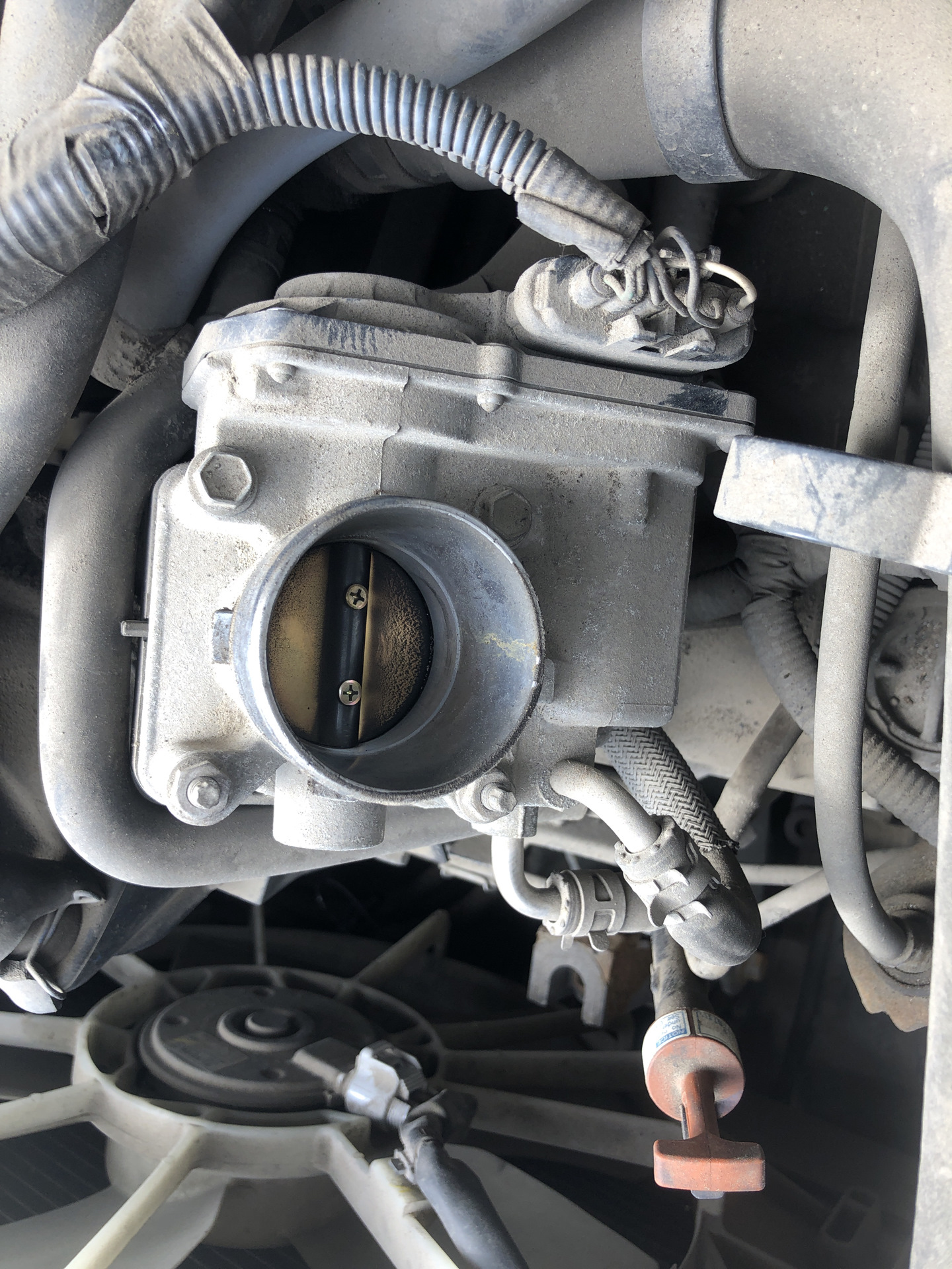 Чистка ДМРВ, Замена стартера, чистка заслонки — Toyota Corolla (120), 1 ...