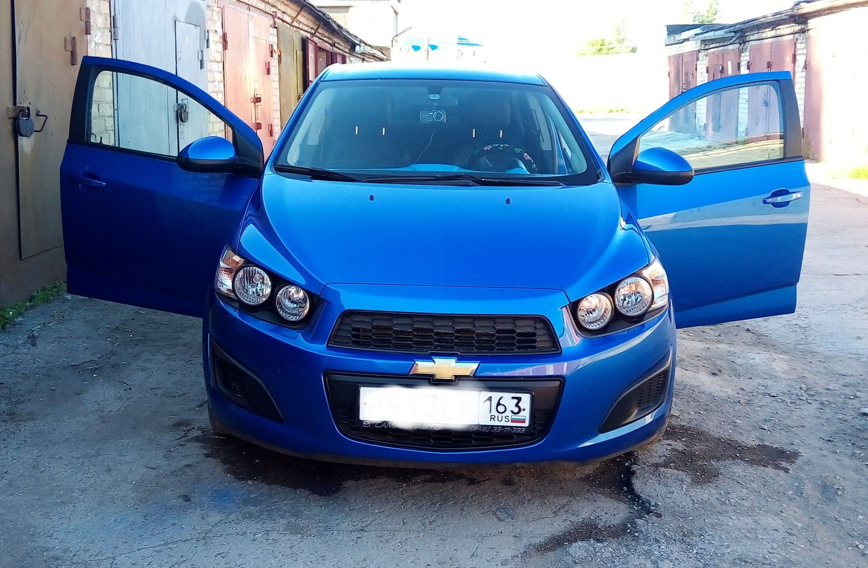 Chevrolet Aveo t300 синий