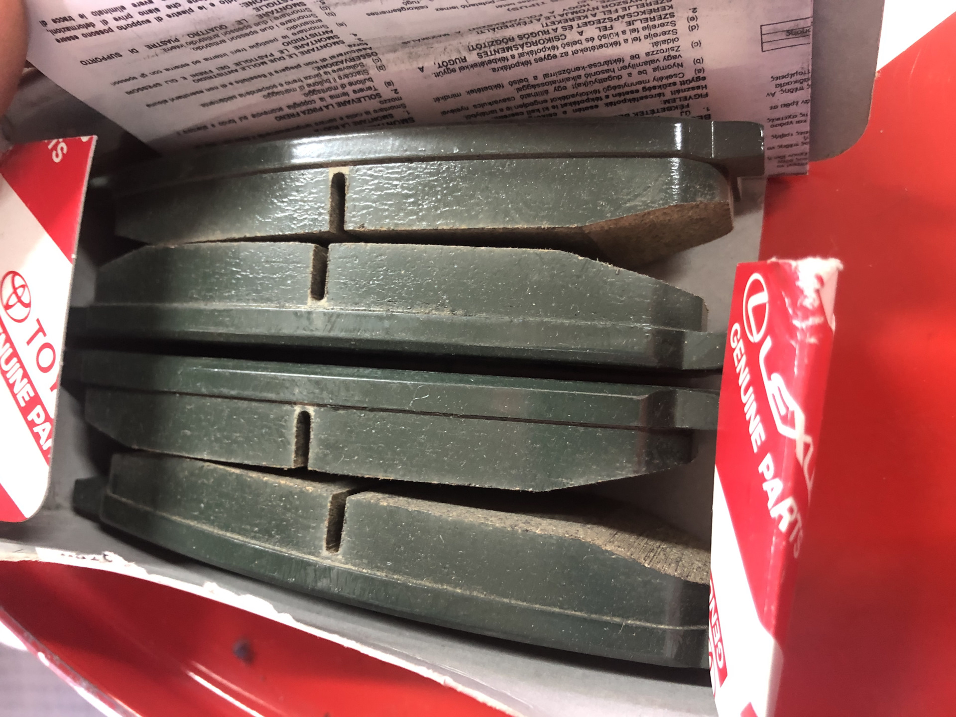 Замена задних колодок — Toyota Land Cruiser Prado 150-series, 2,8 л ...