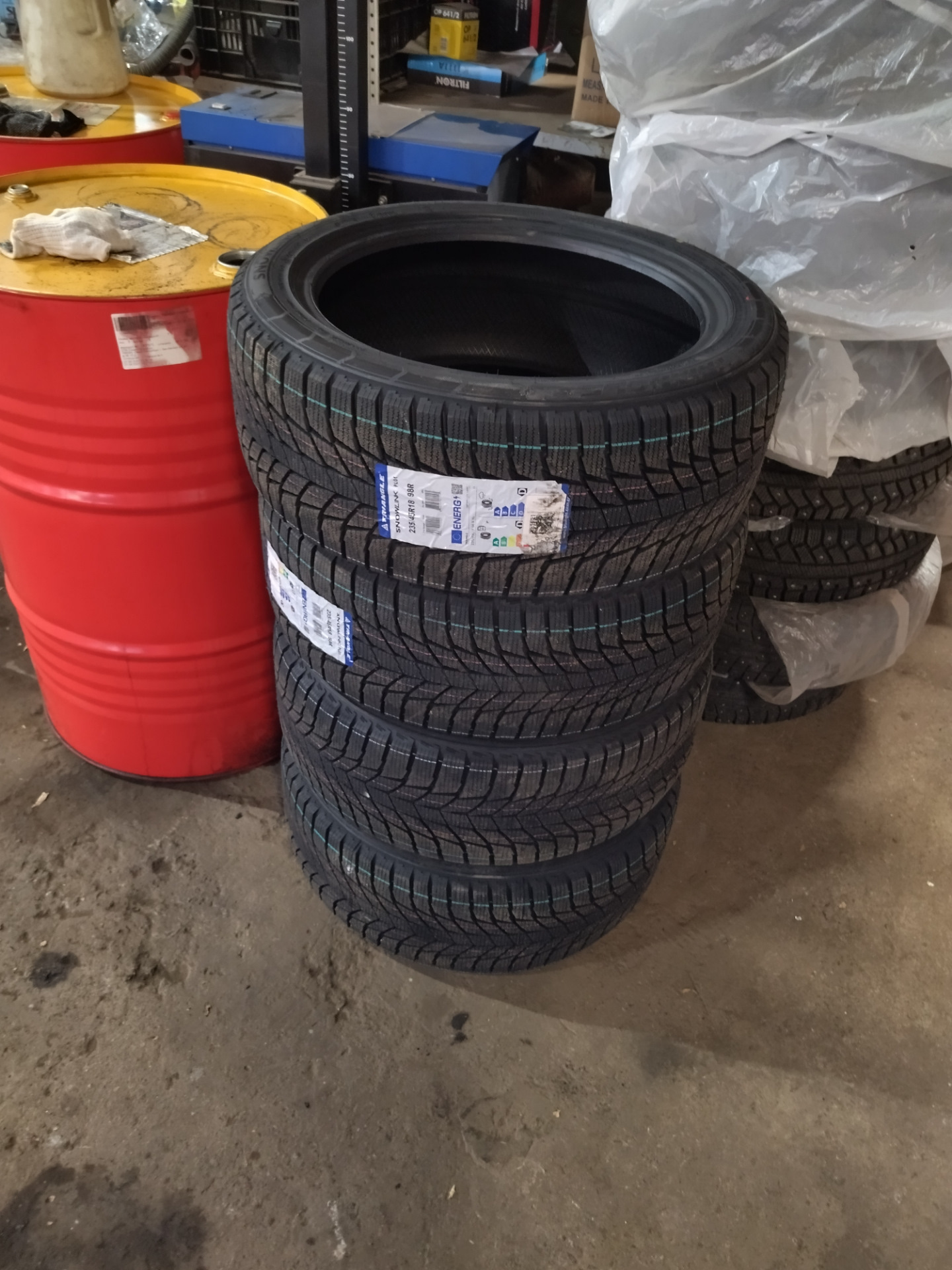 Новая резина — KIA Optima (4G), 2 л, 2016 года | шины | DRIVE2