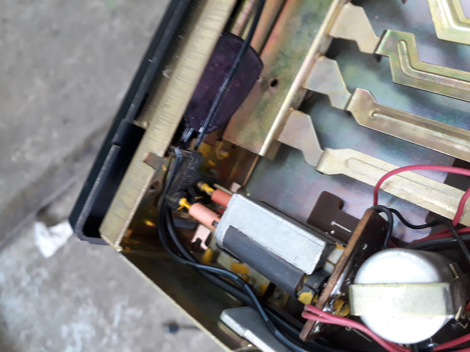 Скрытая музыка ВАЗ 2106. — Lada 21061, 1,5 л, 1992 года | автозвук | DRIVE2