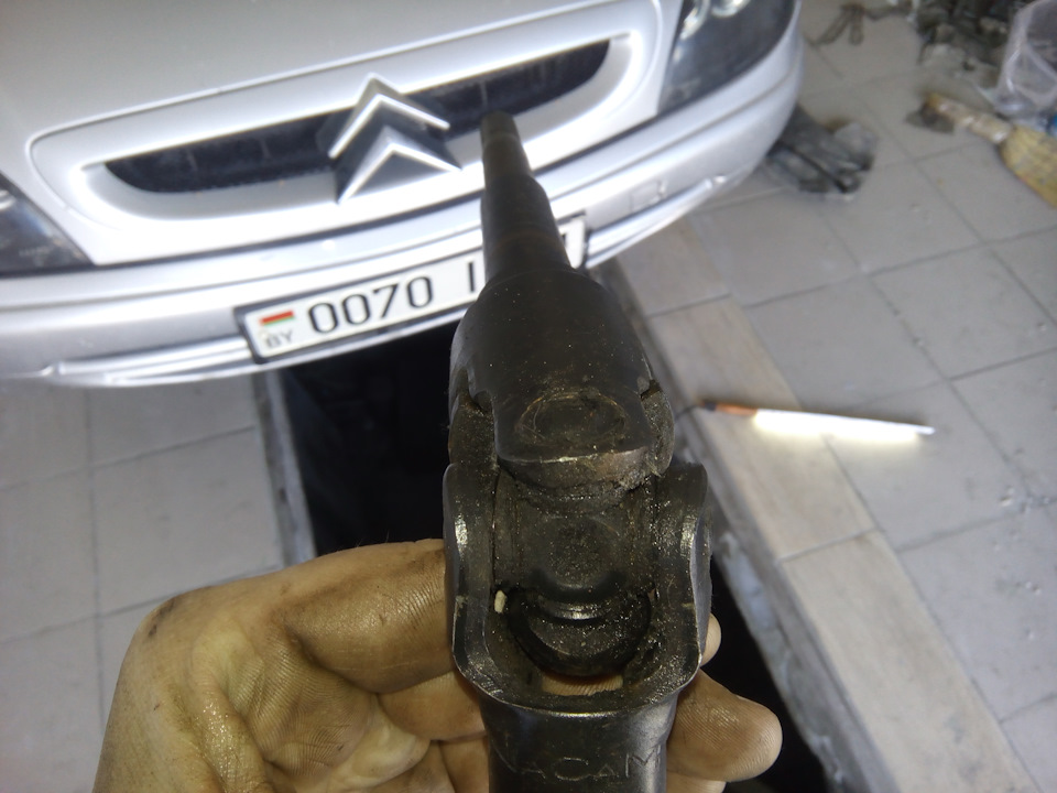 Ремонт рулевого карданчика или замена крестовины — Citroen Xsara, 2 л ...