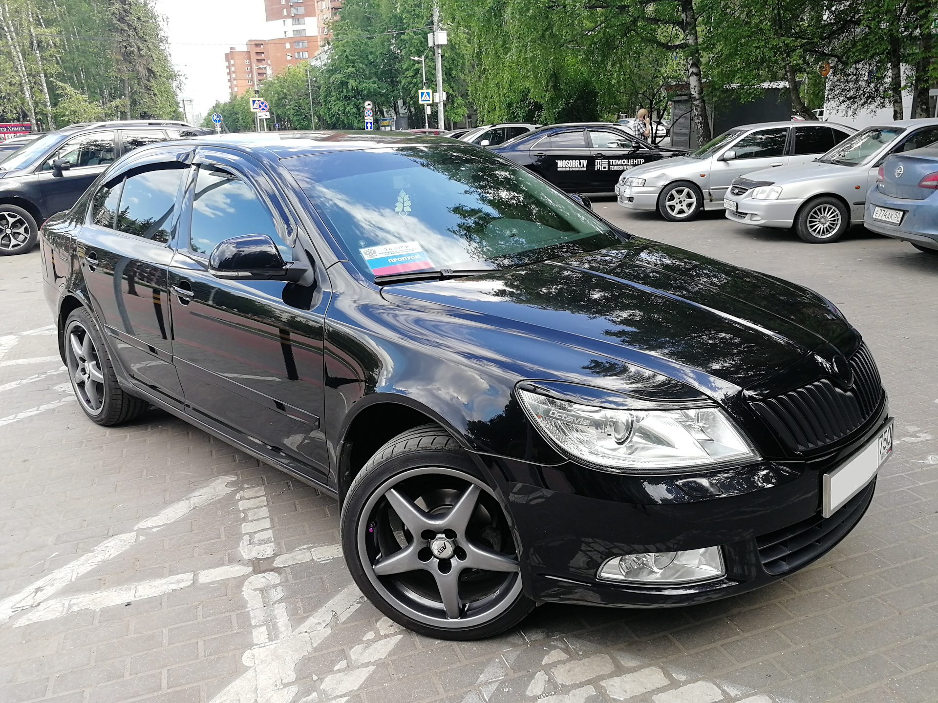 Фото после мойки и в тонировке — Skoda Octavia A5 Mk2, 1,6 л, 2012 года |  фотография | DRIVE2