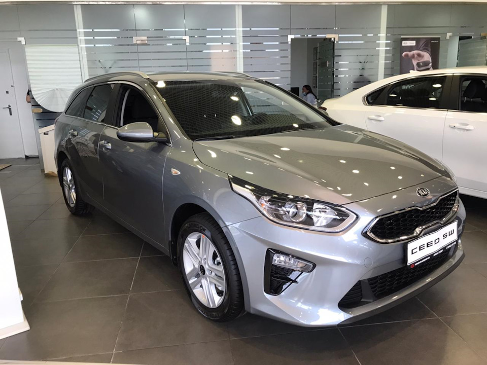 Фото в бортжурнале KIA Ceed SW (3G)