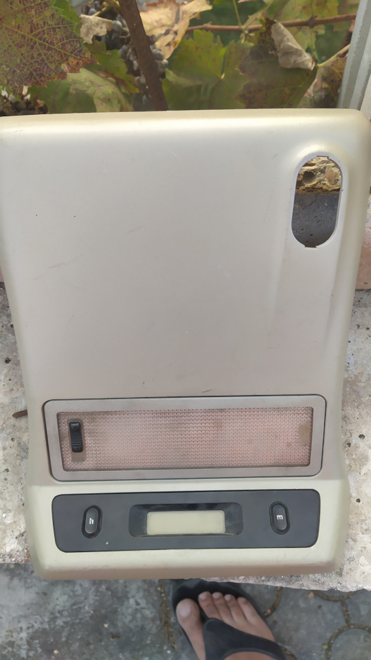 Плафон освещения с часами на Ford Sierra. Б/у | 1 000 ₽ в городе ...