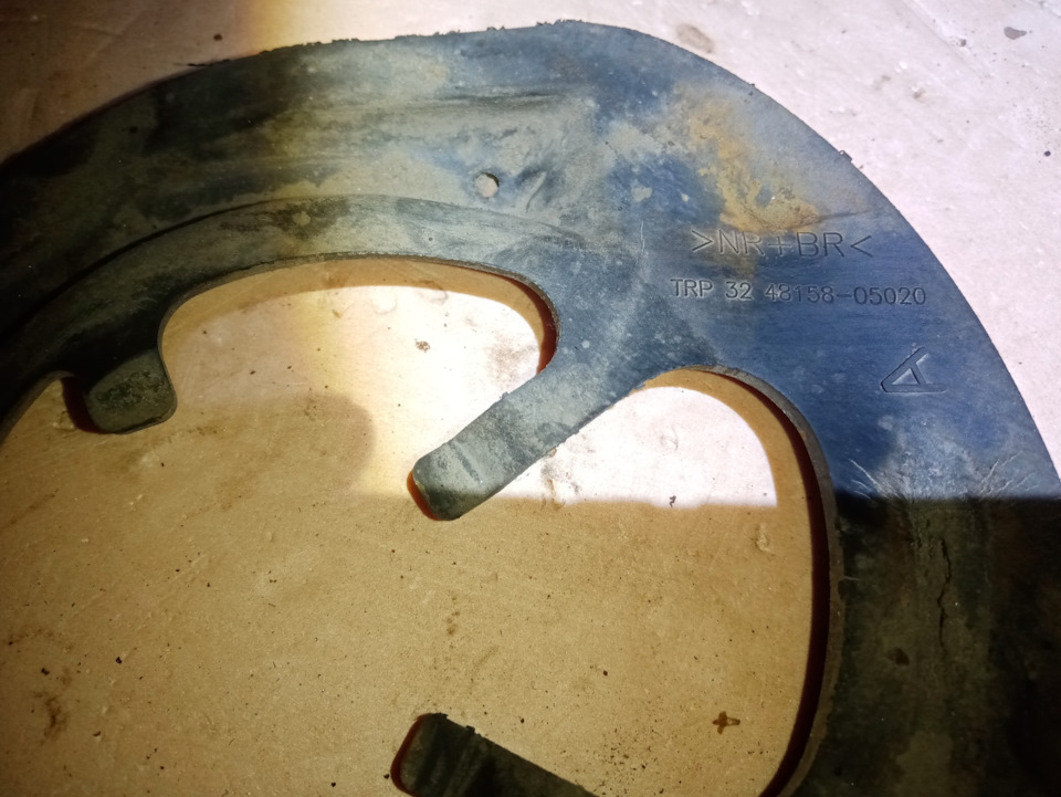 4815805020 Изолятор пружины передней TOYOTA LEXUS | Запчасти на DRIVE2