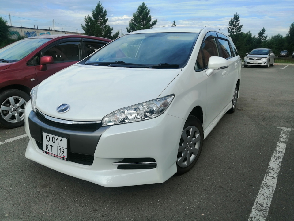 Toyota Wish 2015