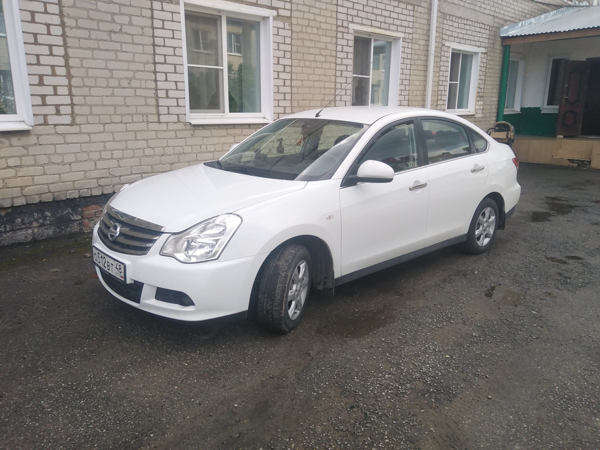 Nissan Almera g15 Baby Moon