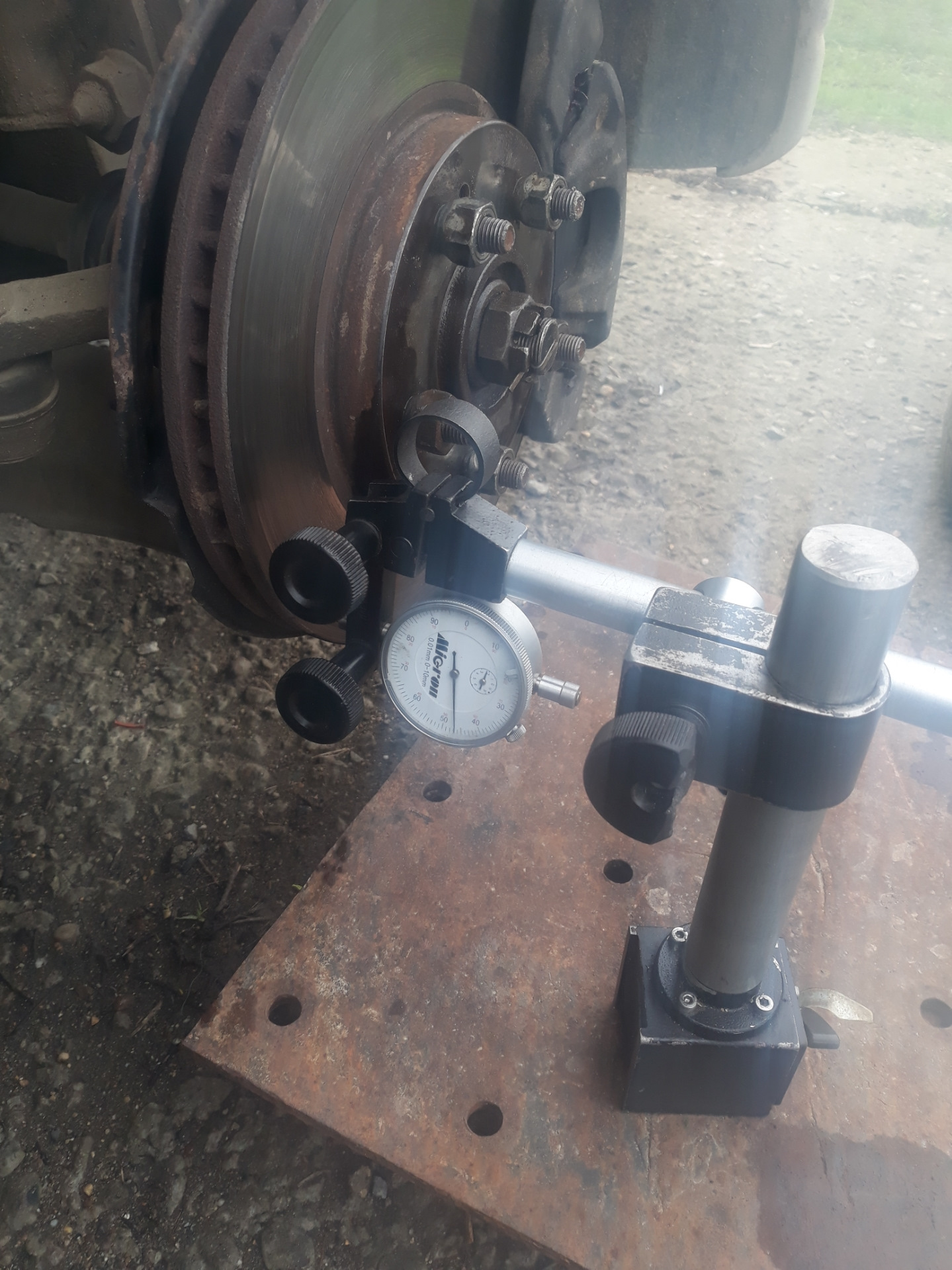 Замена задних тормозов, пружин, ступицы, масла — Mitsubishi Galant (8G ...