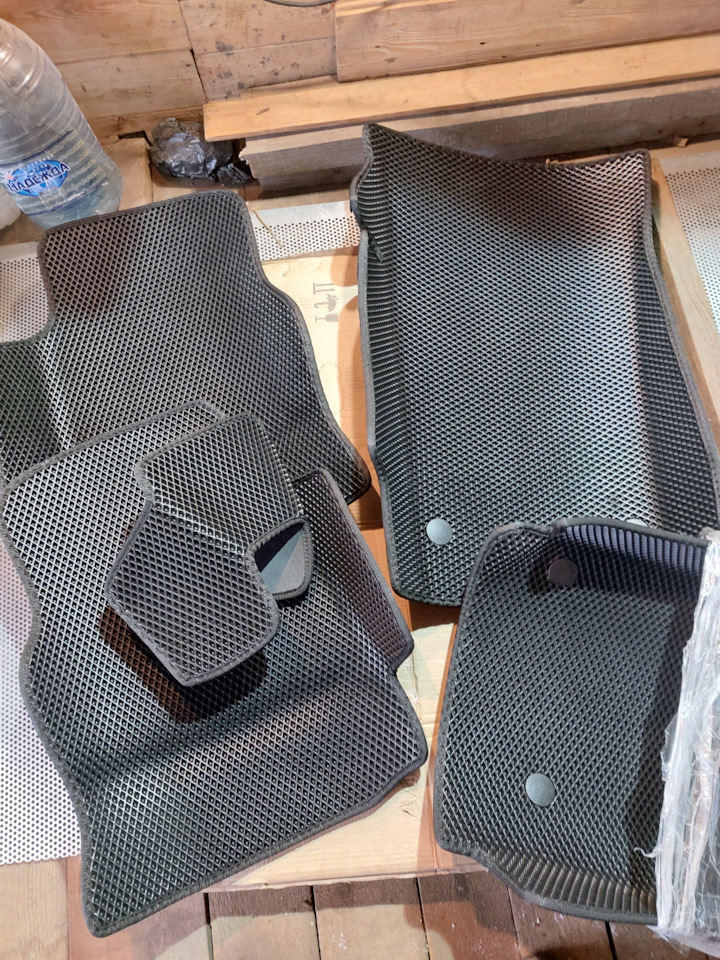 Коврики салона поло седан на Volkswagen Polo Sedan. | 3 000 ₽ в городе ...