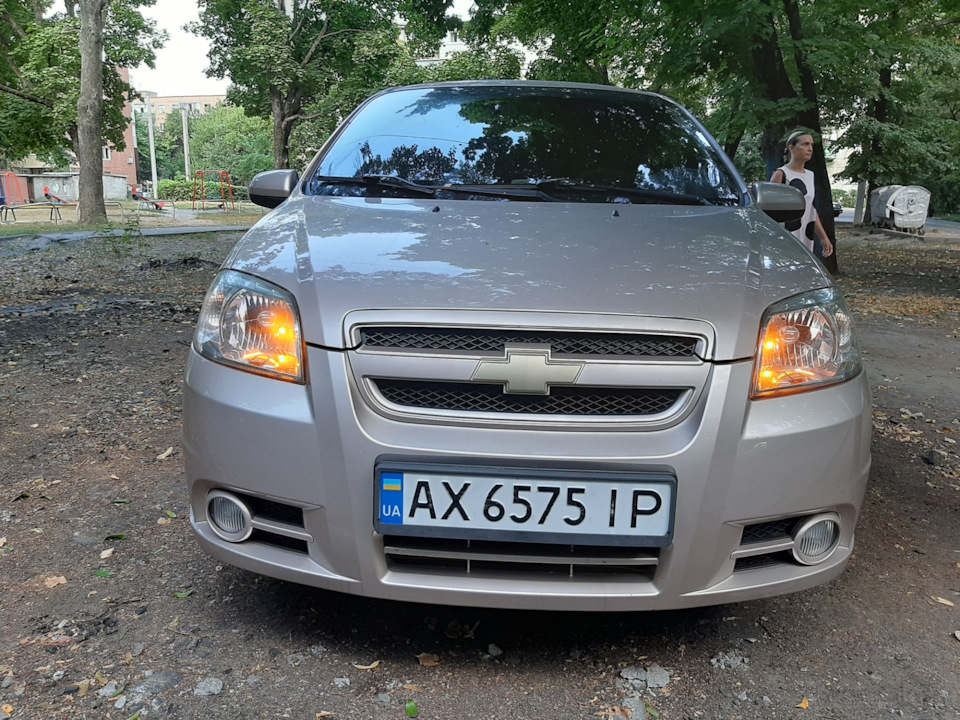 Жёлтые LED в габариты — Chevrolet Aveo Sedan (1G), 1,6 л, 2007 года ...