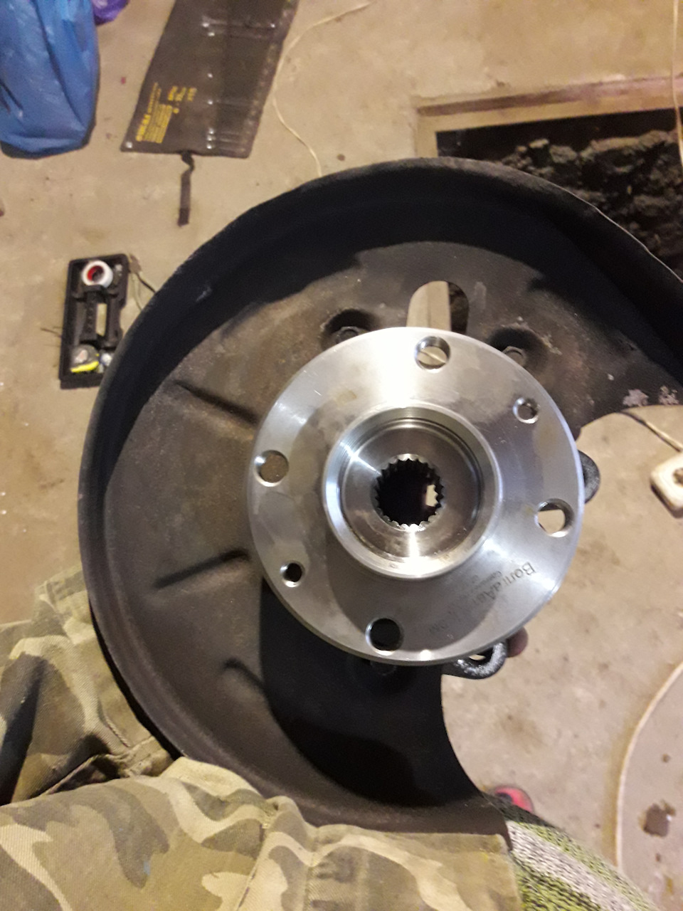 День первый: Замена передних стоек, замена крабов, шаровых, рулевых ...