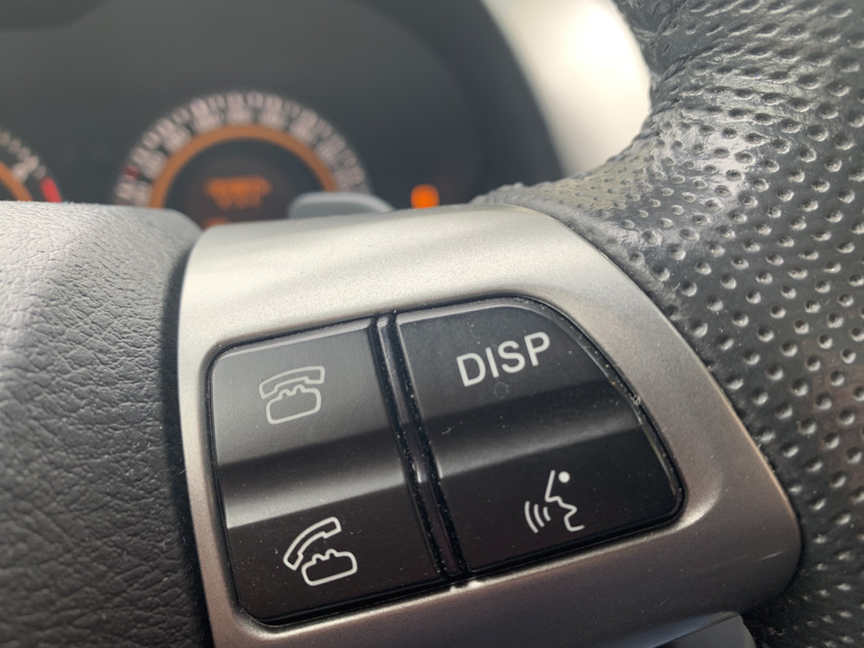 Кнопка DISP — Toyota Corolla (140/150), 1,6 л, 2009 года | электроника ...