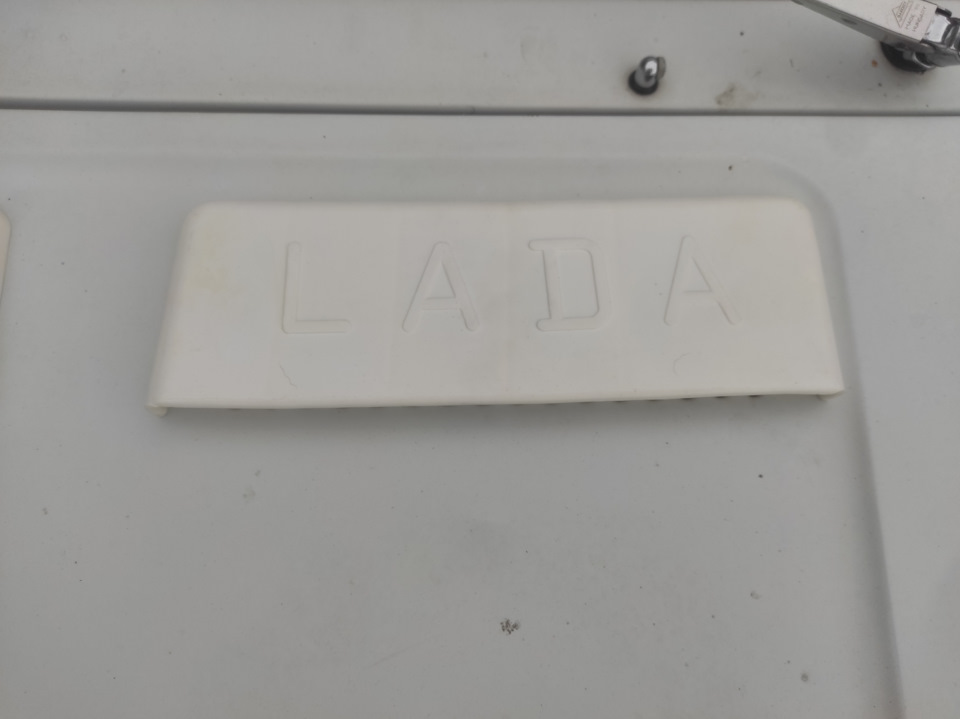 Воздухозаборники на капот ВАЗ 2101 часть 1 — Lada 2101, 1,2 л, 1978 ...