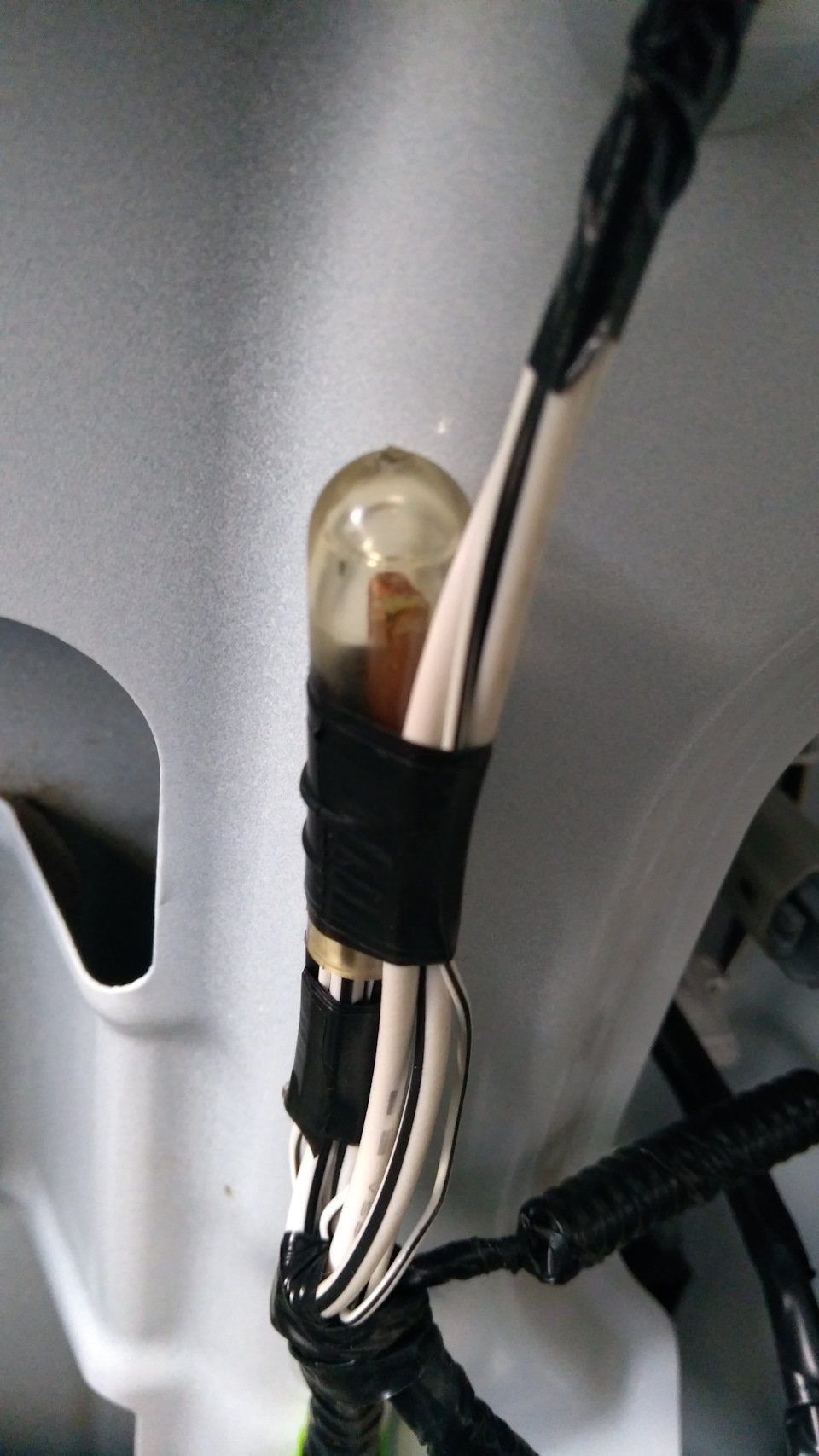 Фото в бортжурнале Toyota RAV4 (IV)