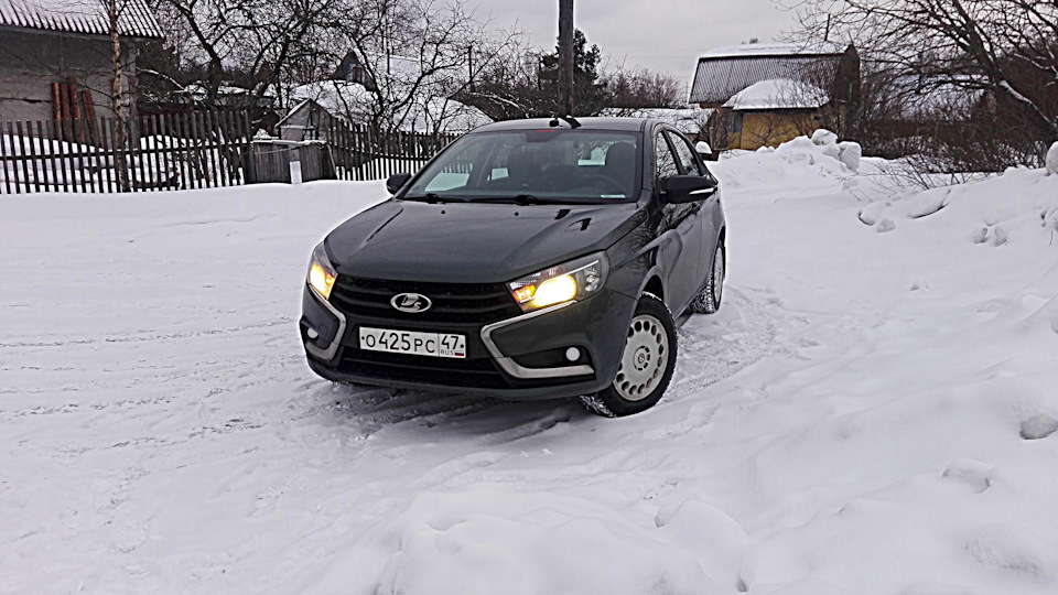 Оранжевые габариты. Проба — Lada Vesta, 1,6 л, 2017 года | стайлинг ...