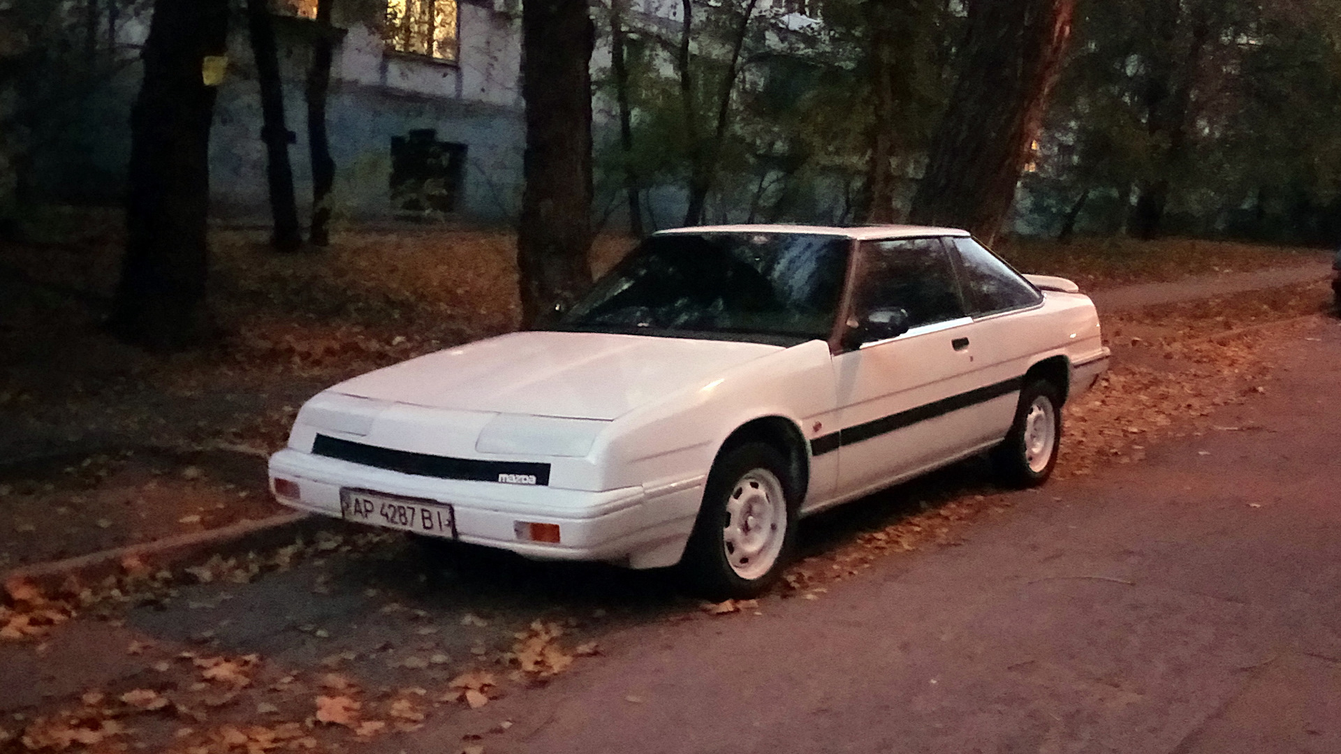 Mazda 929 HB Coupe