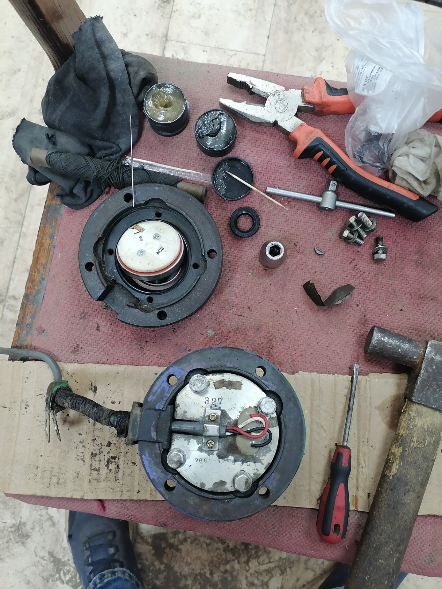 Обслуживание датчиков на стреле миниэксковатора коматсу РС50 — DRIVE2