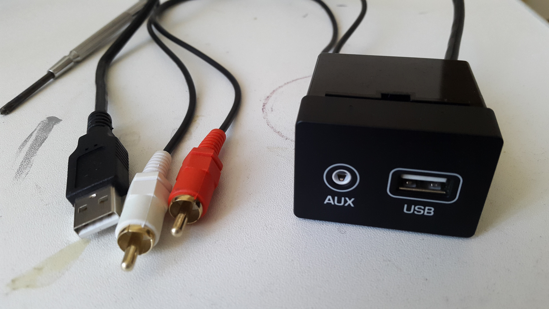 Хендай аукс. Блок USB-aux Hyundai.