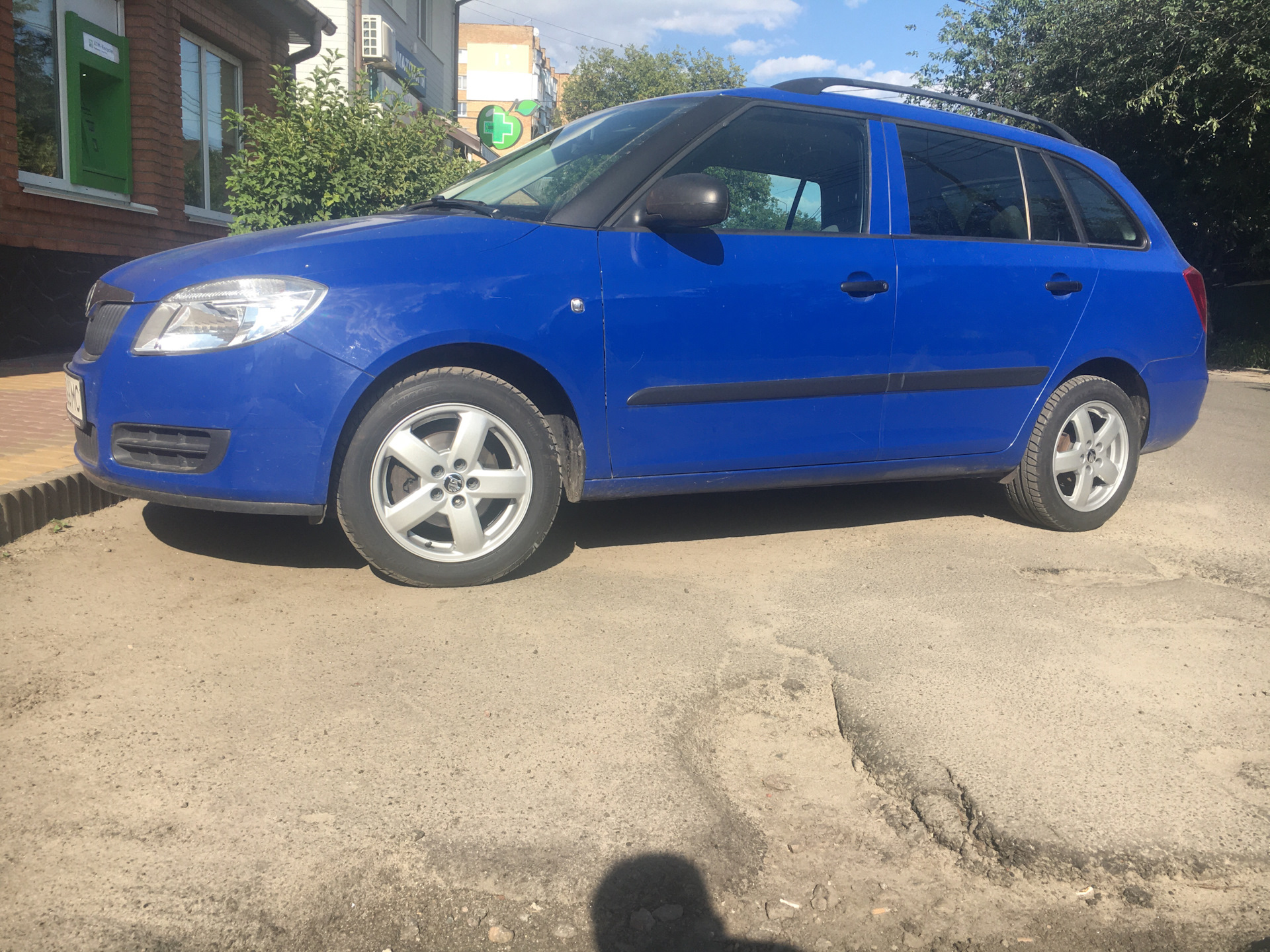 Діски — Skoda Fabia Combi Mk2, 1,2 л, 2009 года | шины | DRIVE2