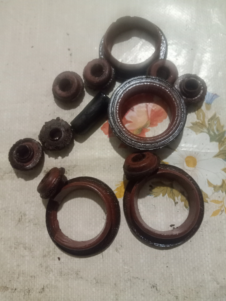 Kugoo hx покрышка литая. Замена покрышки на электросамокате xiaomi 365. Замена покрышки на электросамокате xiaomi 365 своими руками \. Колпачок айкос lil solid. Lil pimp рэпер.