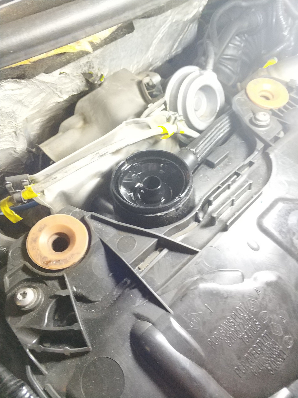 Клапан маслоотделителя M9R — Renault Laguna III, 2 л, 2008 года ...