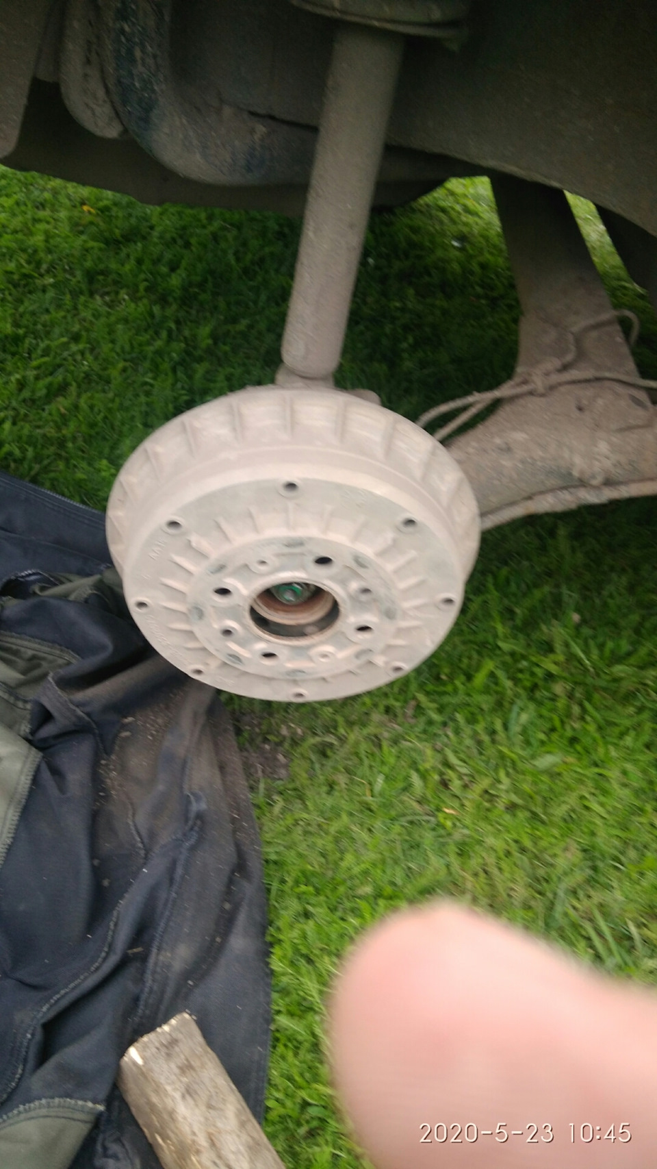 Замена задних колодок и чистка дроссельной заслонки — Lada Калина 2 ...