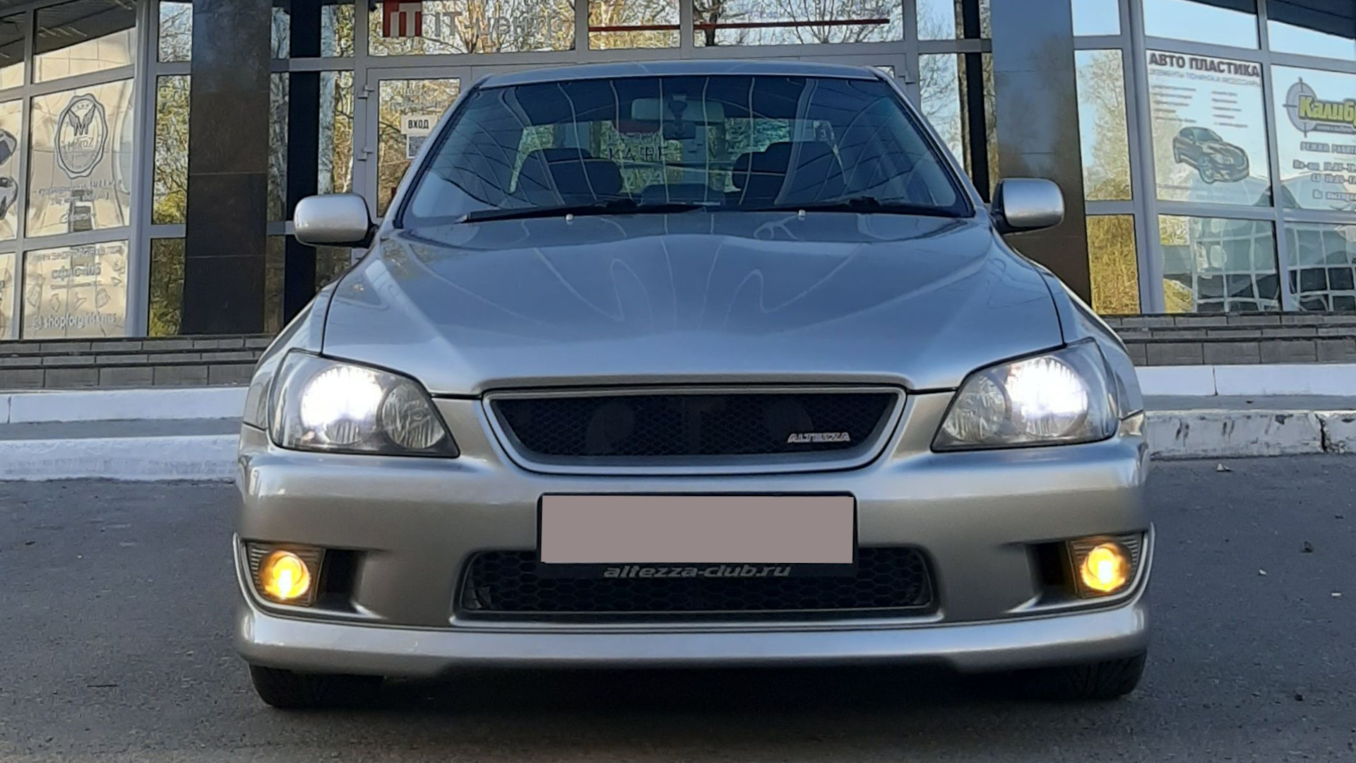 Toyota Altezza 2.0 бензиновый 2001 | AS200 MT 1J7 на DRIVE2