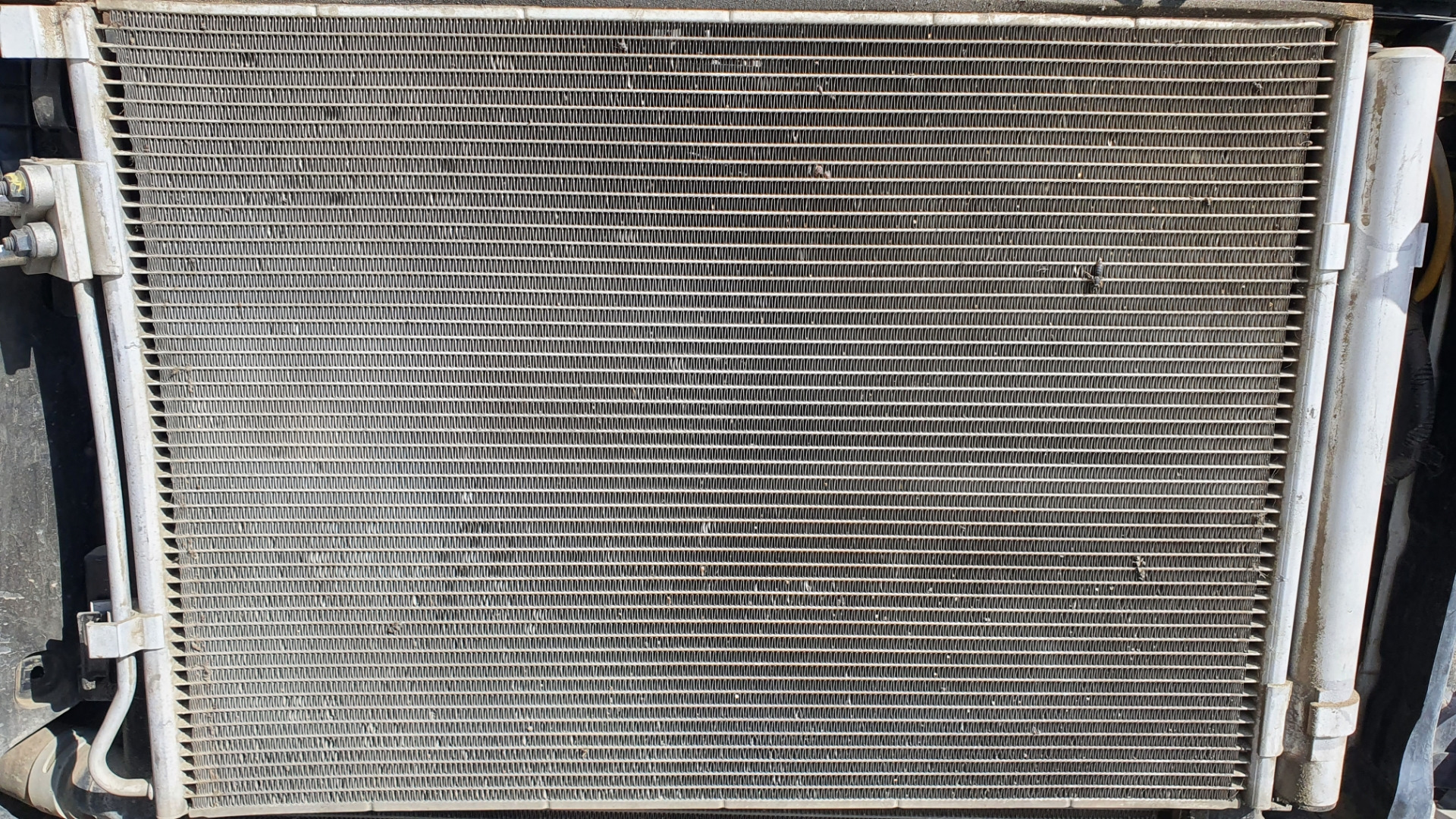 Как помыть радиатор кондиционера солярис. Мойка радиатора солярис 1. Мойка радиатора шкода рапид. Радиатор солярис. Avensis t250 мойка радиатора.