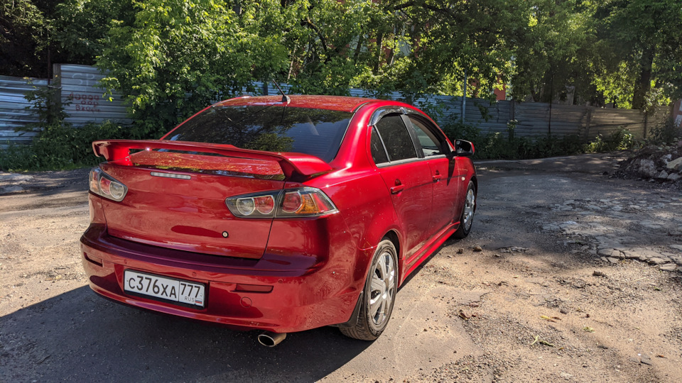 Mitsubishi Lancer 10 Кровавый винил