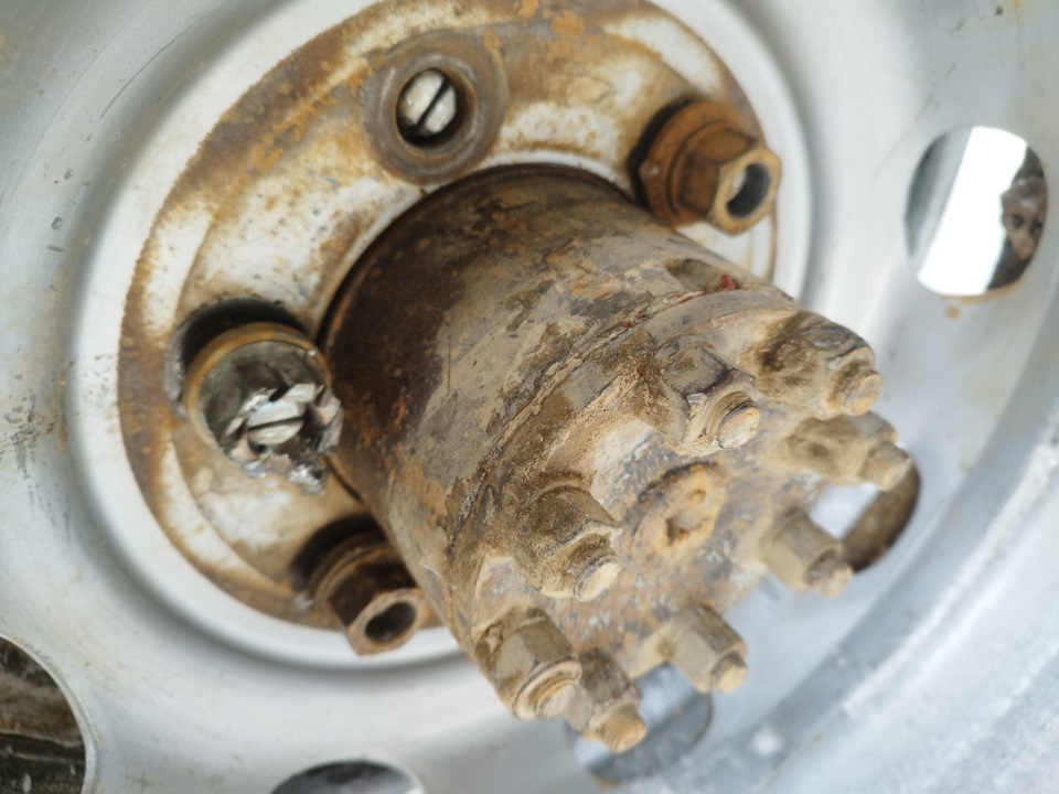 Замена шпилек — ГАЗ Газель, 2,7 л, 2000 года | запчасти | DRIVE2