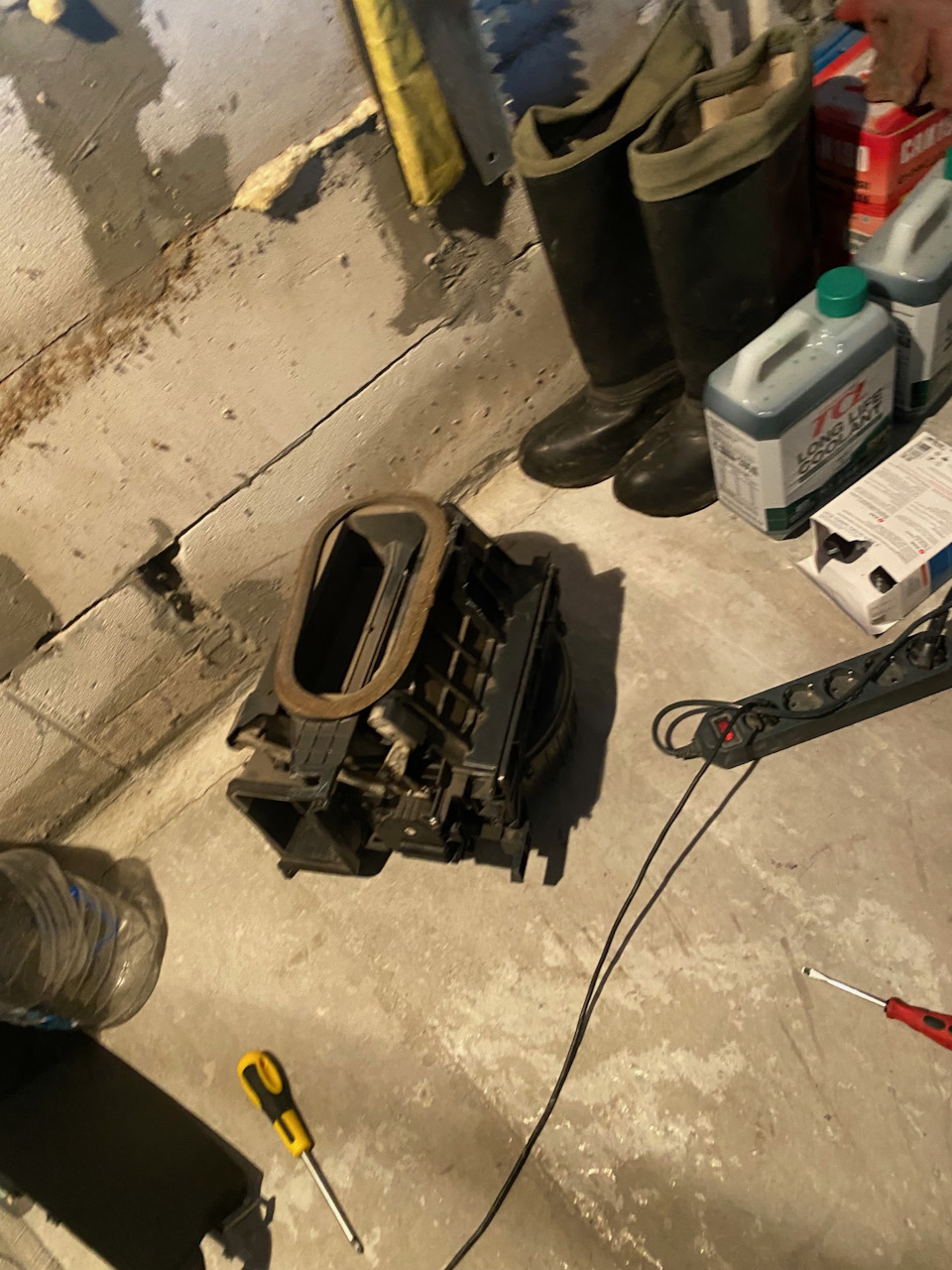 Вот он, родимый) Я его почистил сразу, пыли на нём и в нём много. — Honda Accord (7G)