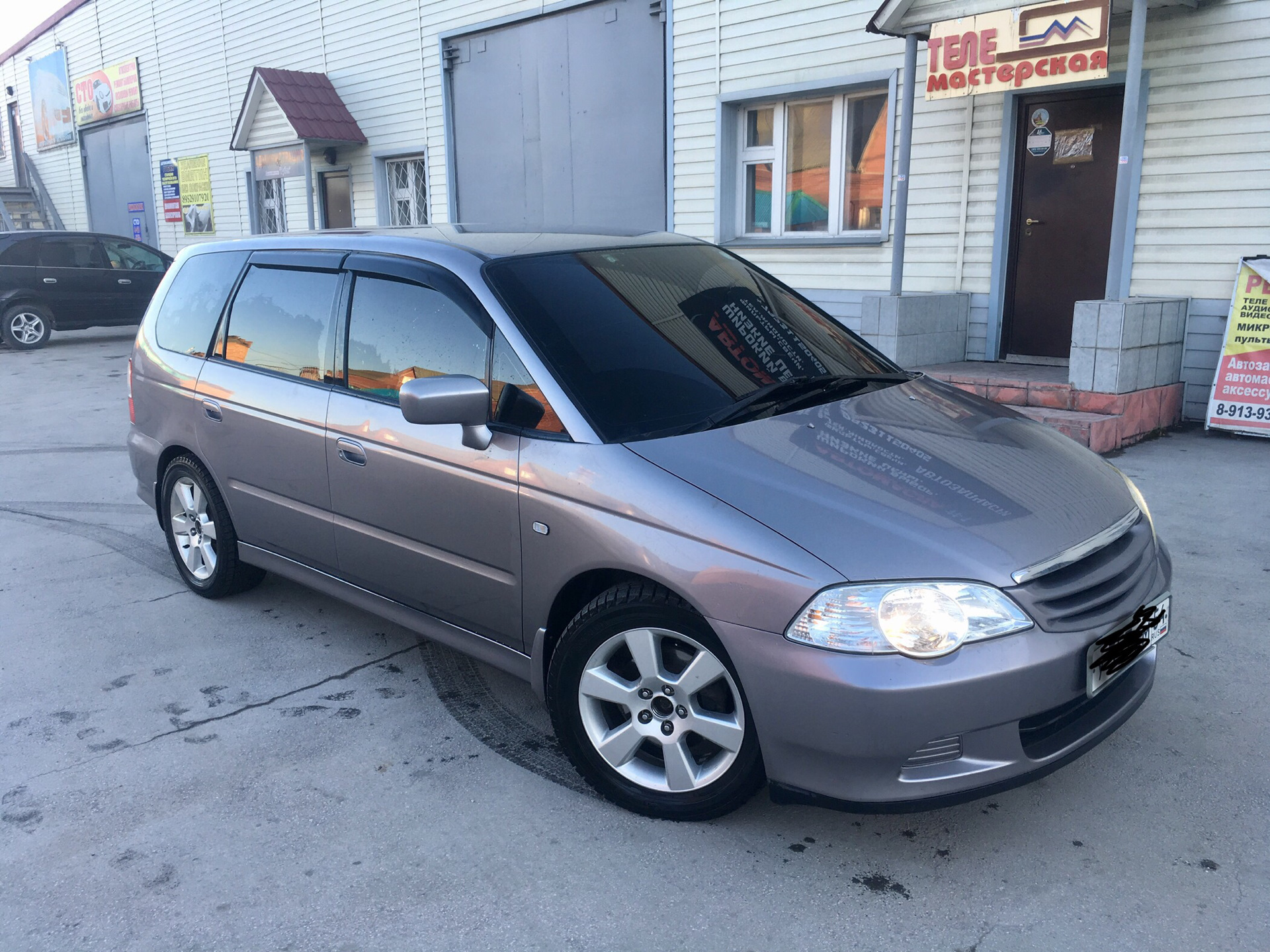 Хонда одиссей 2001. Honda Odyssey 2. Хонда Одиссей 2001 год. Хонда Одиссей 2.2.