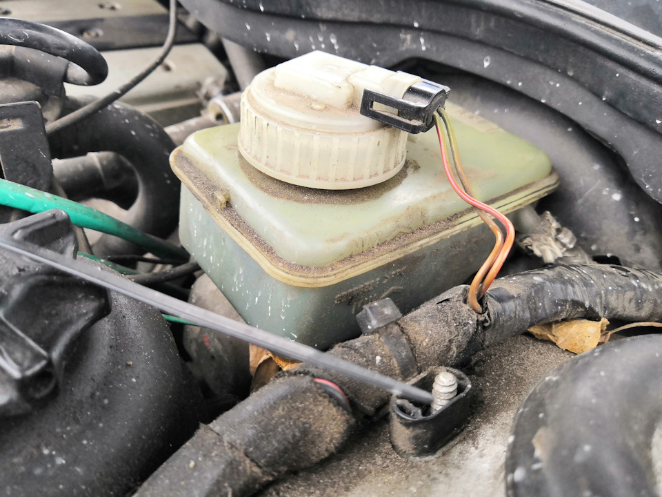 Умерло сцепление на дороге — Opel Omega B, 2 л, 1996 года | поломка ...