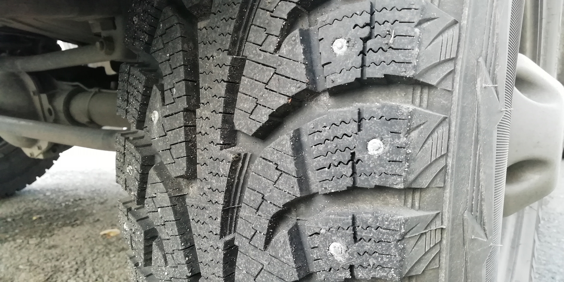 R16 шины 235. Hankook rw11. Hankook i Pike rw11. Резина 235 75 16.