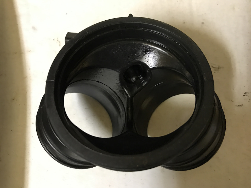 Дырок нет 👍модно надевать — Audi Allroad (C5)