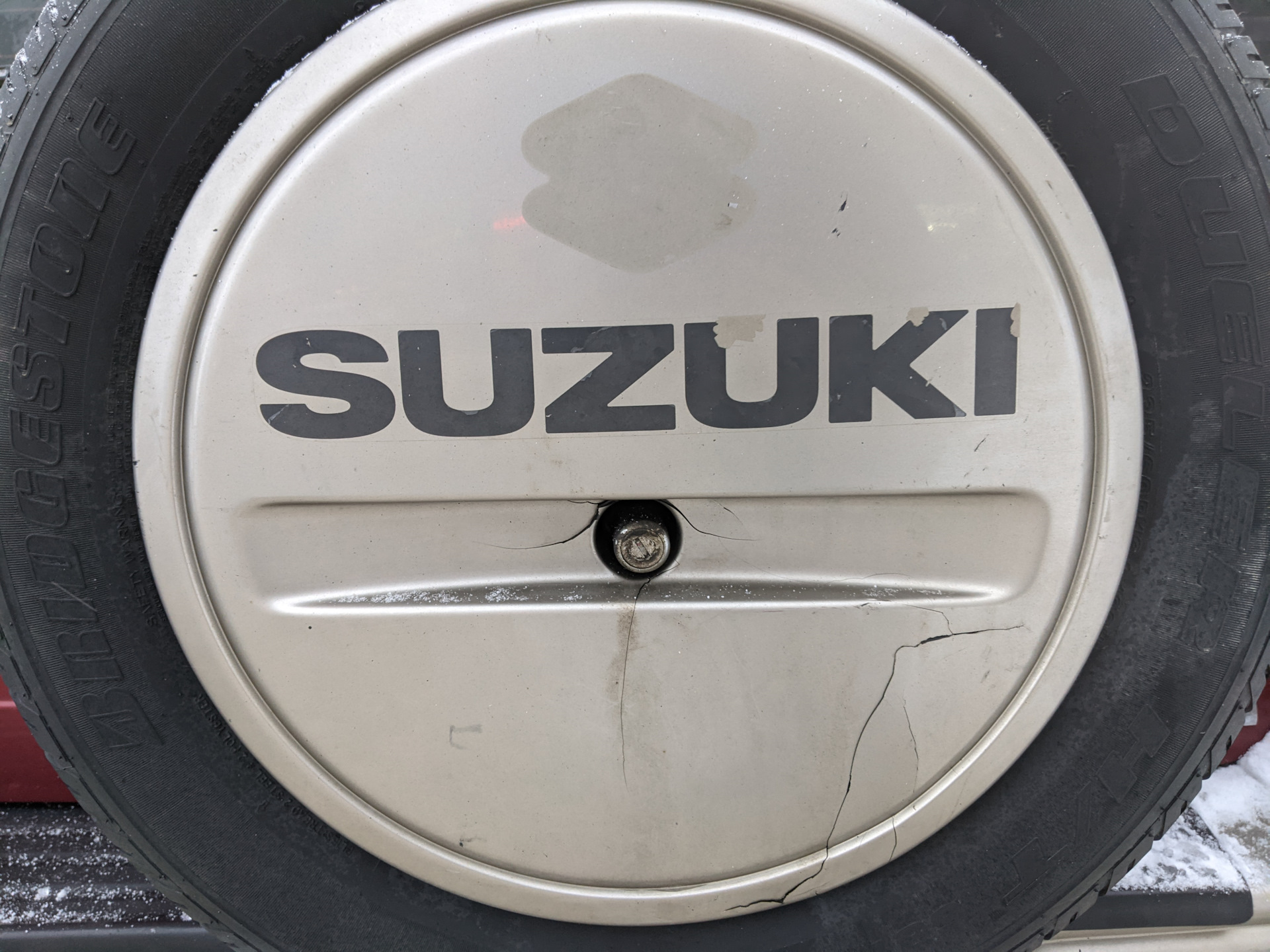 Колпак запаски — Suzuki Grand Vitara (1G), 2 л, 2002 года | аксессуары ...