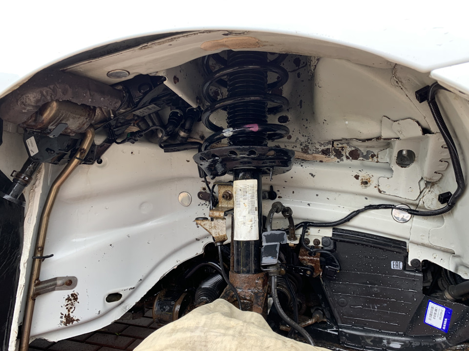 Передняя правая арка. Фото после одной из ежегодных моек. — Volvo XC60 (1G)