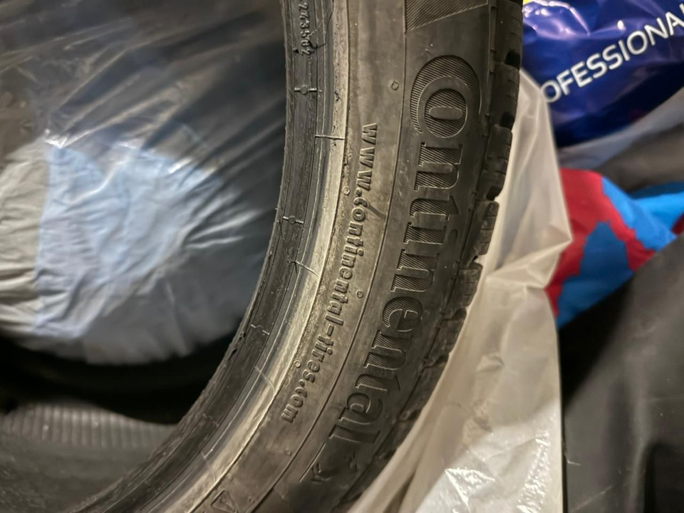 Шины зимние нешипованные Continental 255/40 R19 на Audi A7 Sportback ...