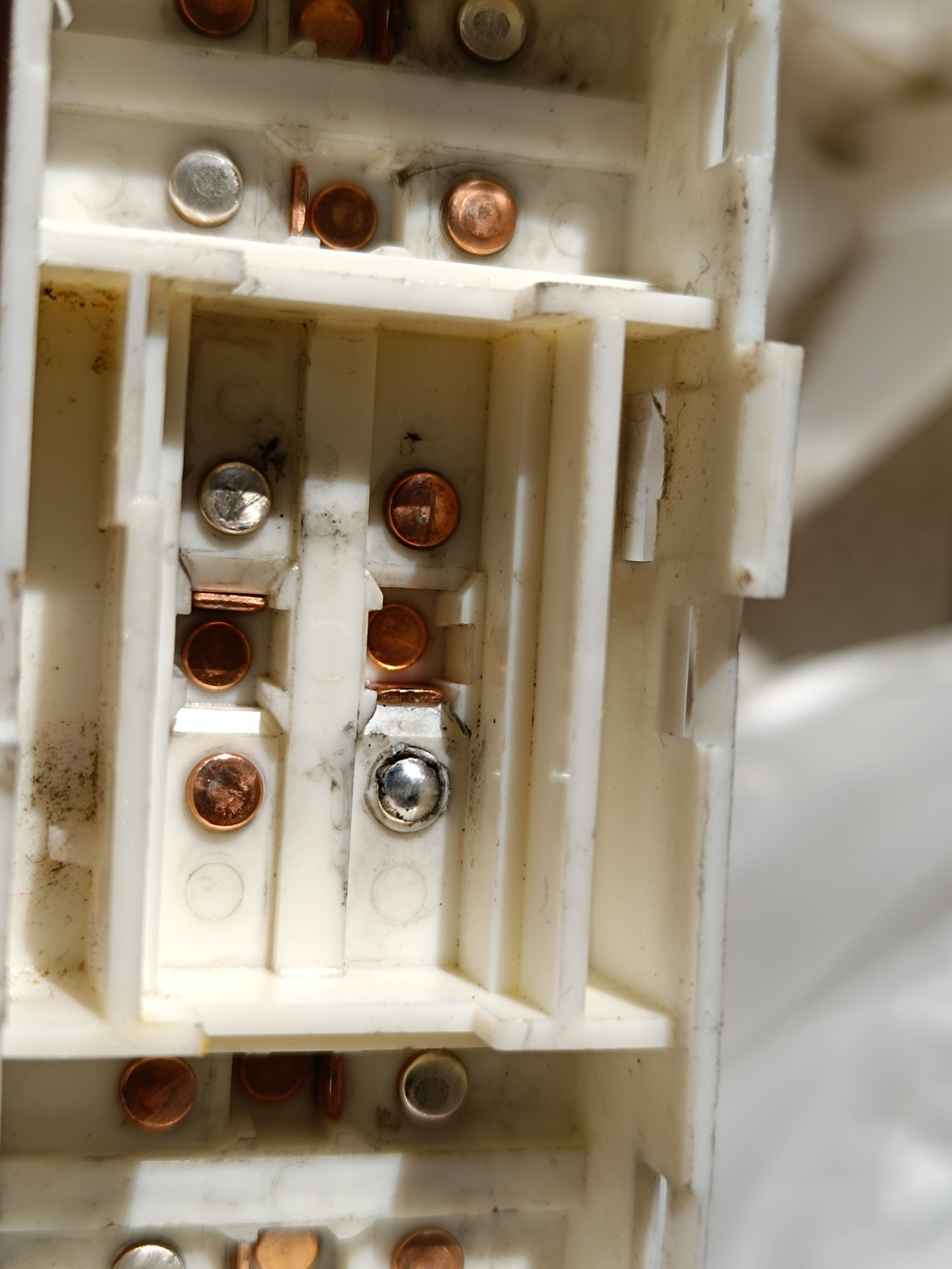 Ремонт электропривода сиденья — Mazda Millenia, 2 л, 1999 года | своими ...