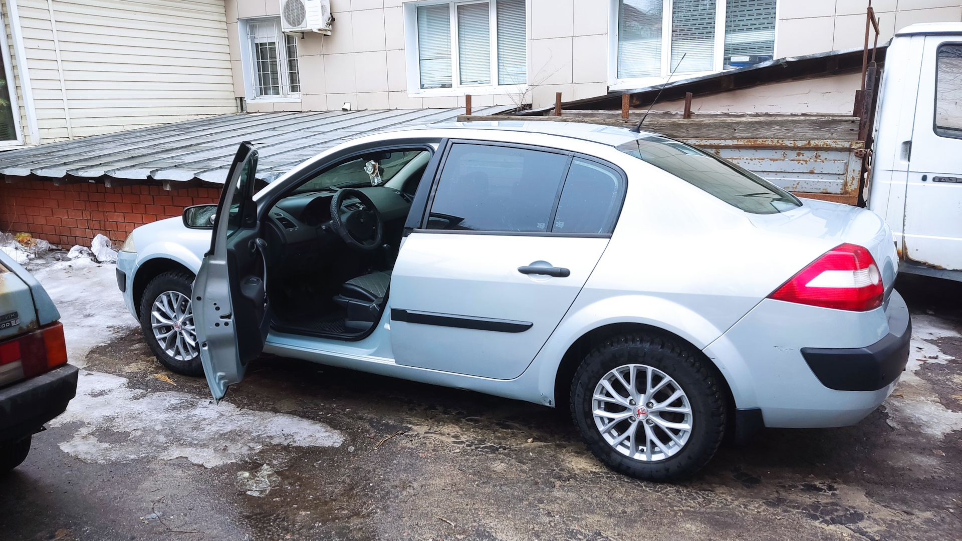 Renault Megane II 1.4 бензиновый 2004 | на DRIVE2