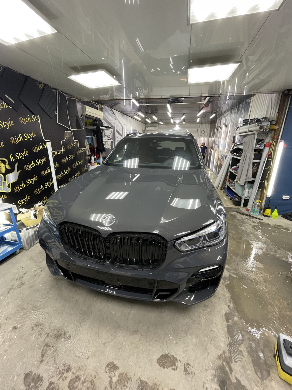 Оклейка защитной пленкой и примерка прозрачного мата — BMW X5 (G05), 3 л,  2021 года | стайлинг | DRIVE2