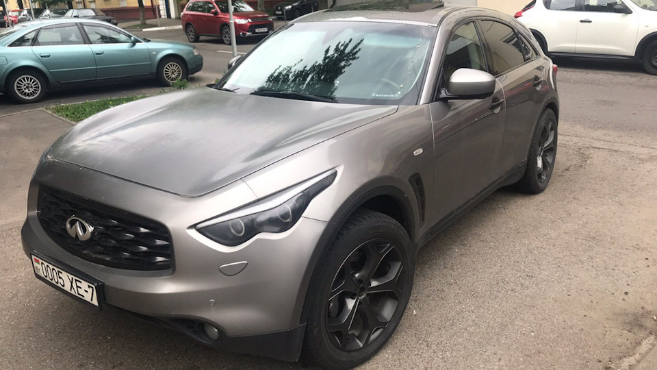 Infiniti fx50 перламутровый бирюза