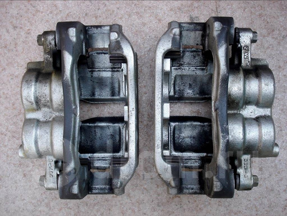 Задний суппорт мерседес спринтер 909. Правый. Суппорт задний мерседес спринтер. Передний суппорт мерседес спринтер 2 t спарка. Sprinter w906 задний суппорт 54мм.