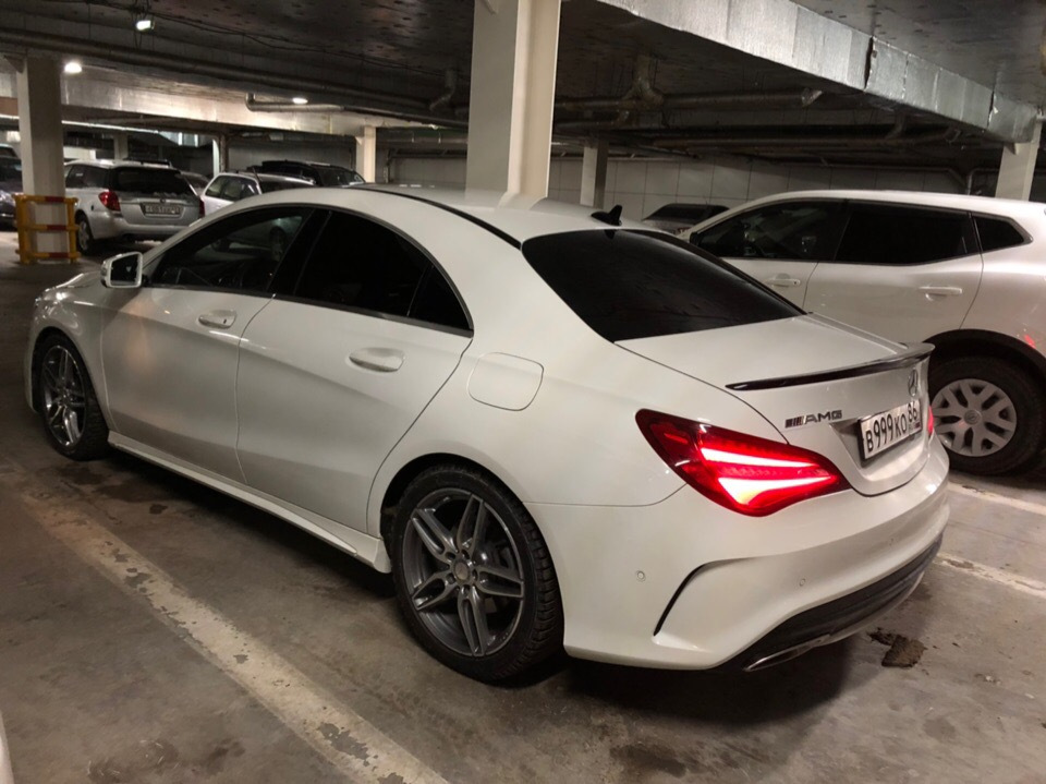 Mercedes CLA 200 задние фары