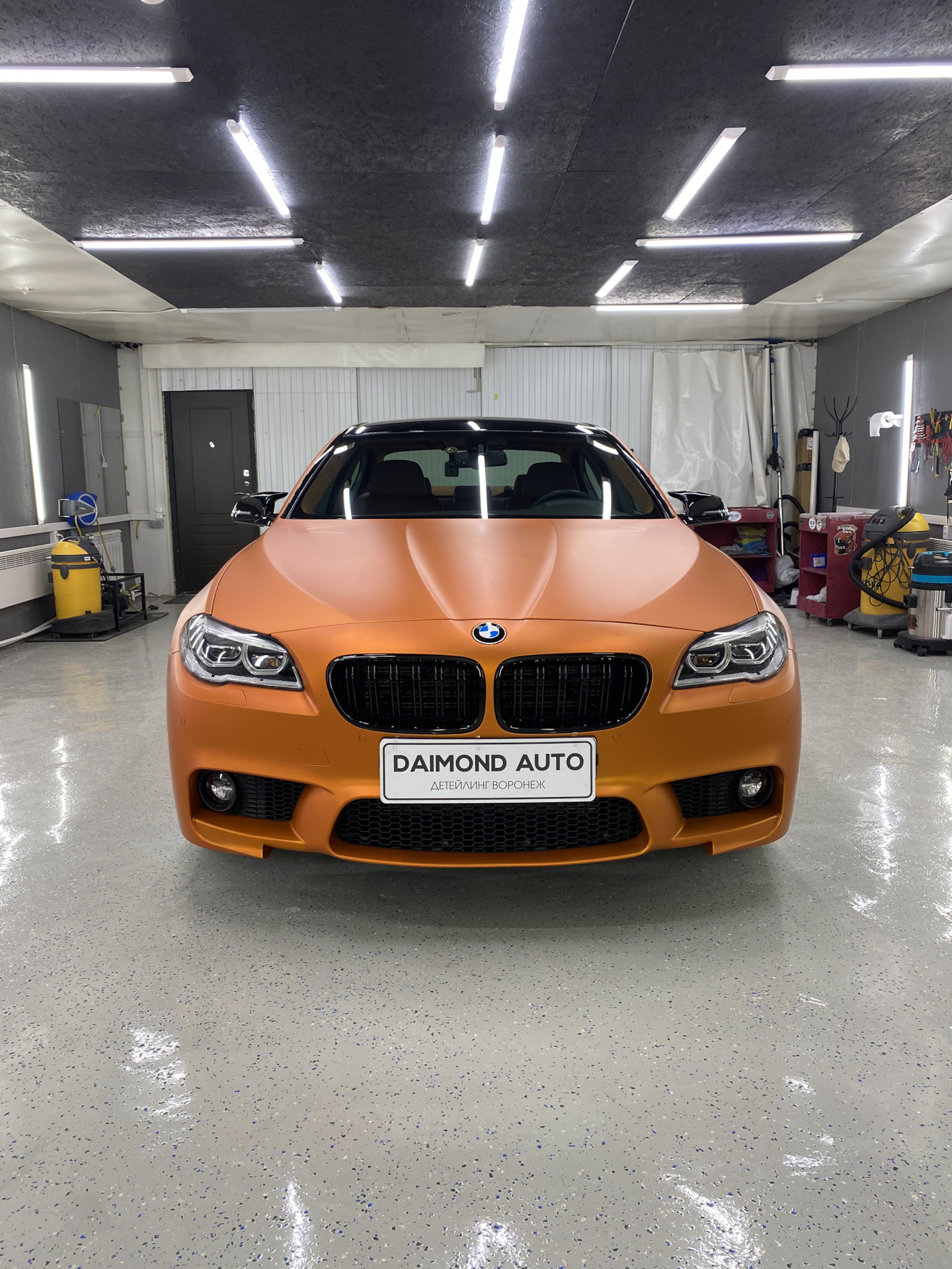 Полиуретан фотохромный на фары — BMW 5 series (F10), 3 л, 2016 года ...
